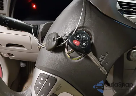 2010 Toyota Camry Se/Le/Xle from USA, damaged, VIN 4T4BF3EK8AR070019